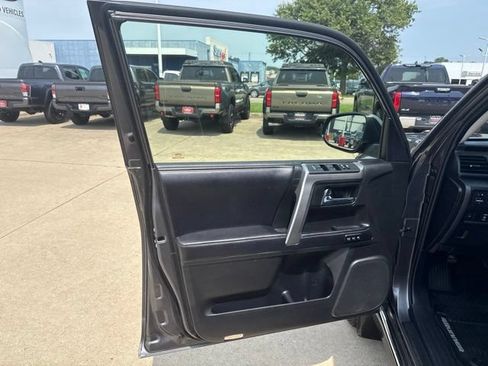 Certified 2018 Toyota 4Runner Limited AWD/4WD image 7