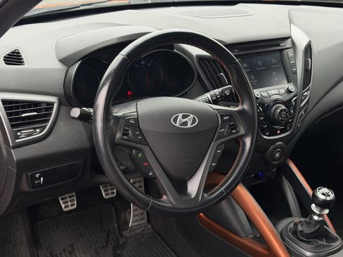 Used 2016 Hyundai Veloster Turbo image 14