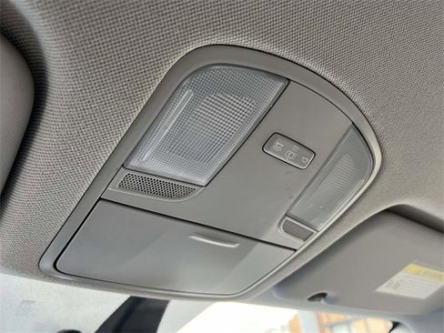 Used 2019 Hyundai Elantra SEL image 31