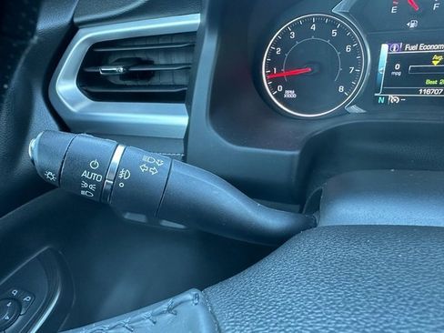 Used 2017 GMC Acadia SLT image 34