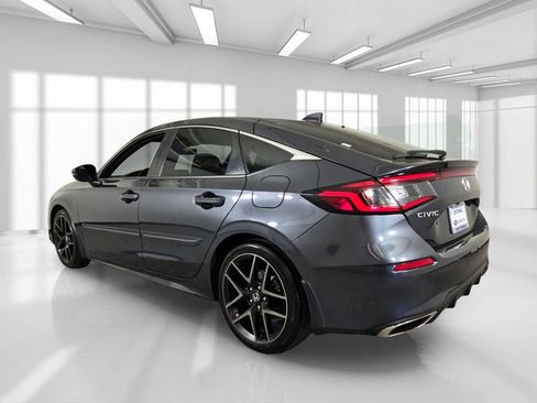 Used 2022 Honda Civic Sport Touring image 5