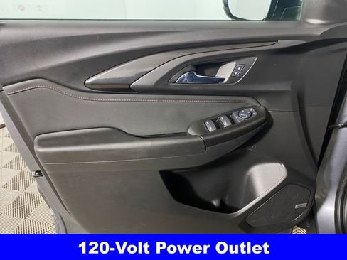 Certified 2021 Chevrolet TrailBlazer RS w/ Technology Package image 13