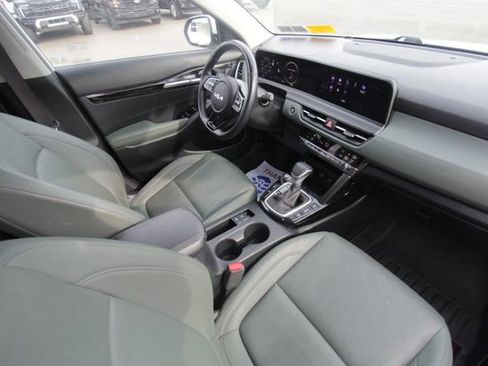 Used 2024 Kia Seltos SX w/ SX Sunroof Package image 30
