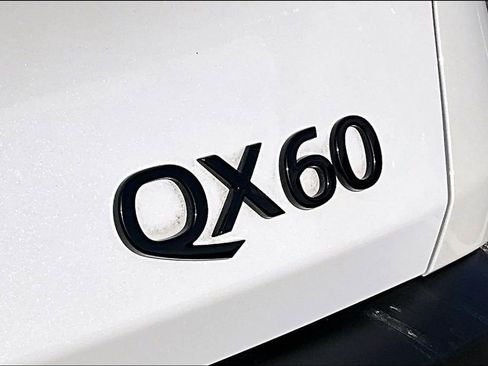 Certified 2025 INFINITI QX60 Luxe w/ Black Edition image 44