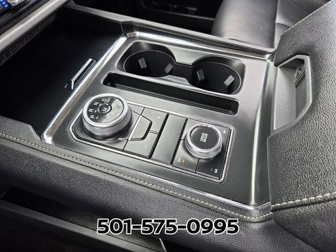 Used 2024 Ford Expedition XLT AWD/4WD image 30