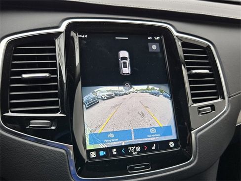 Used 2023 Volvo XC90 T8 Ultimate w/ Lounge Package image 23