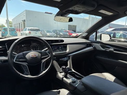Used 2023 Cadillac XT5 Premium Luxury w/ LPO, Floor Liner Package AWD/4WD image 11
