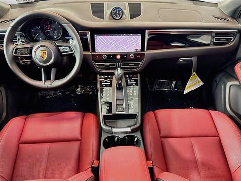 Used 2026 Porsche Macan AWD/4WD image 20