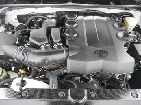 Used 2016 Toyota 4Runner SR5 Premium RWD image 31