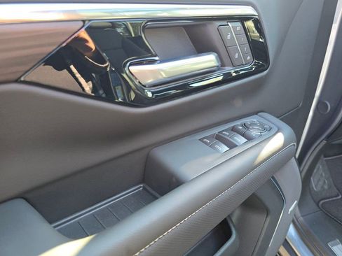 New 2026 Chevrolet Tahoe Premier w/ Sun And Tow Package AWD/4WD image 11