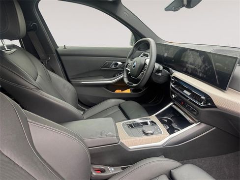 Used 2025 BMW 330i Sedan w/ Convenience Package image 13