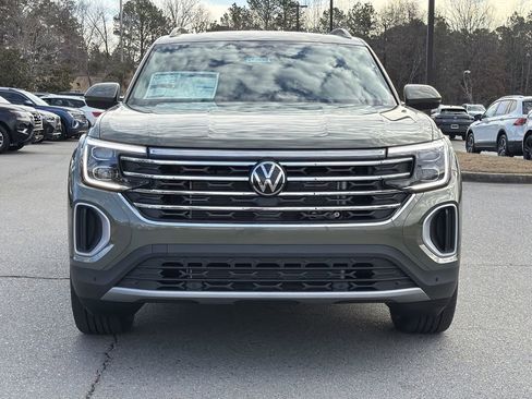 New 2026 Volkswagen Atlas SE FWD image 8