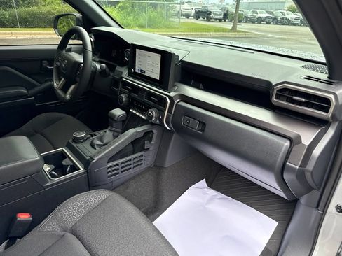 Used 2026 Toyota 4Runner SR5 AWD/4WD image 11