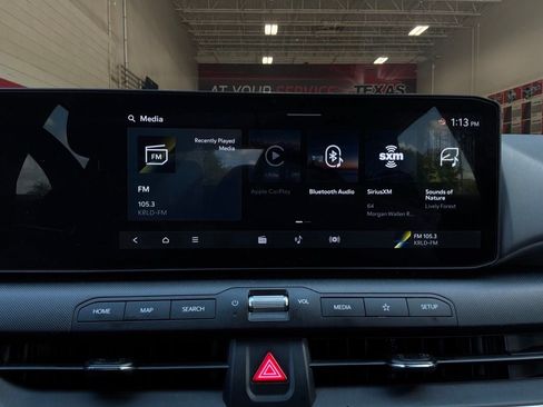 Used 2025 Kia K4 FWD image 31