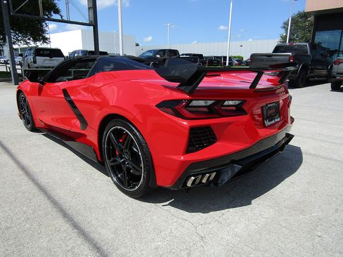 Used 2023 Chevrolet Corvette Stingray Premium Conv w/ Z51 Performance Package RWD image 7