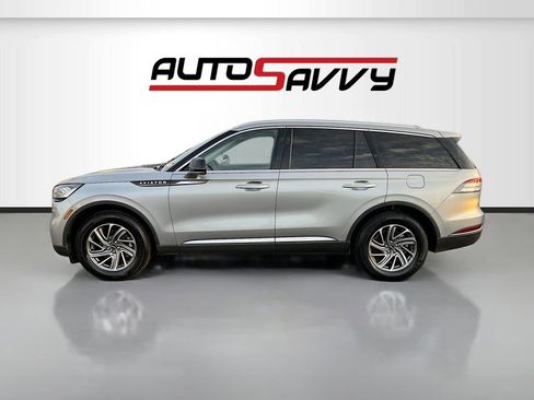 Used 2023 Lincoln Aviator Standard w/ Elements Package image 4