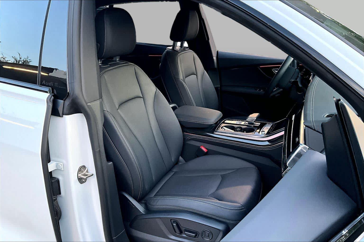 Used 2026 Audi Q8 Premium Plus AWD/4WD image 9