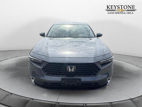 Used 2024 Honda Accord Touring image 6