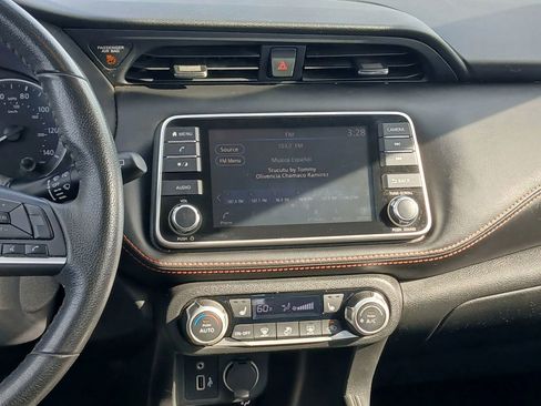 Used 2020 Nissan Kicks SR w/ SR Premium Package FWD image 28