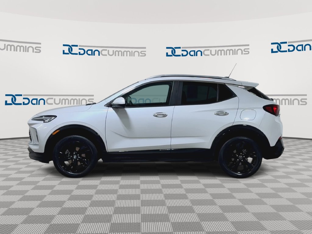 Used 2024 Buick Encore GX Sport Touring AWD/4WD image 5