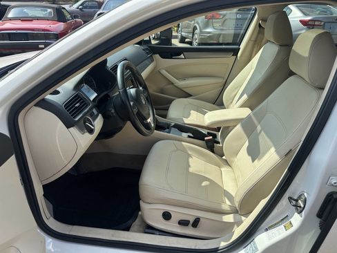 Used 2014 Volkswagen Passat TDI SE image 20