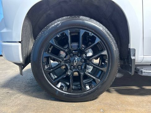 Used 2025 Chevrolet Silverado 1500 RST w/ Convenience Package II AWD/4WD image 46