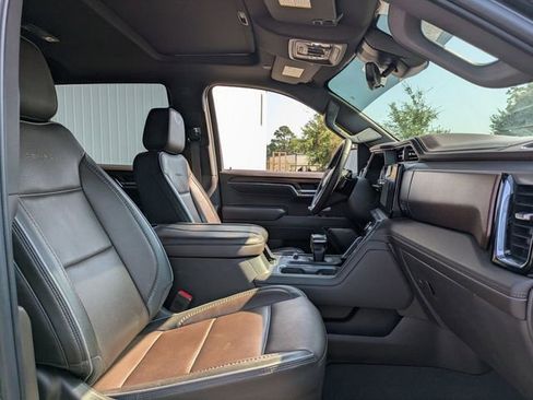 Used 2023 GMC Sierra 1500 Denali w/ Denali Reserve Package image 34