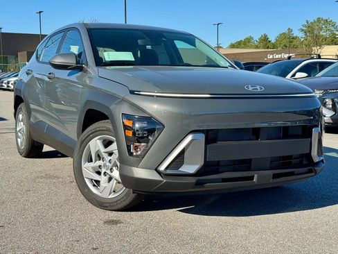 Certified 2026 Hyundai Kona SE FWD image 1
