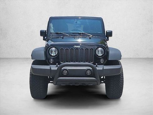 Used 2015 Jeep Wrangler Unlimited Rubicon AWD/4WD image 2