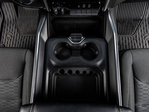 Used 2025 RAM 1500 Lone Star image 28