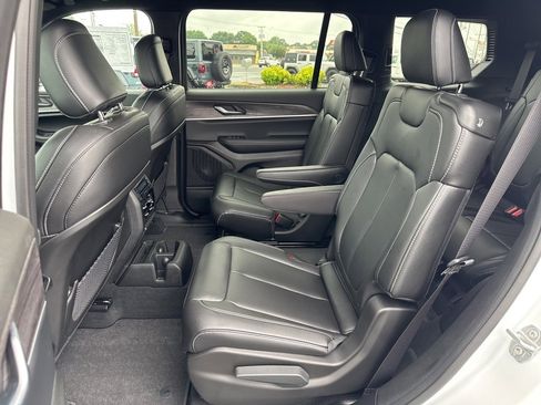 New 2025 Jeep Grand Cherokee L Limited w/ Trailer Tow Package image 26