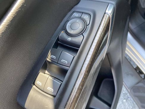 Used 2020 Chevrolet Silverado 1500 LT RWD image 27