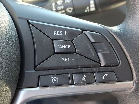 Certified 2021 Nissan Sentra S image 22