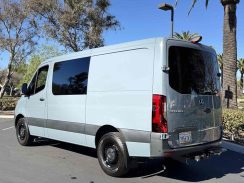 Used 2023 Mercedes-Benz Sprinter 2500 image 2