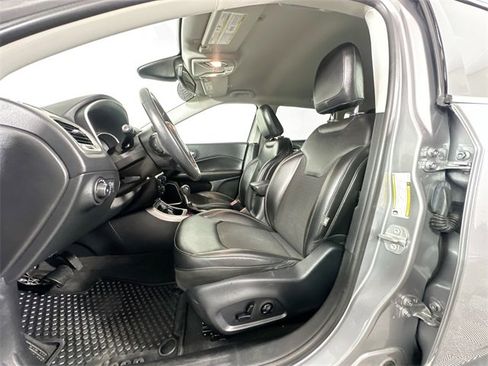Used 2018 Jeep Compass Latitude w/ Popular Equipment Group image 16