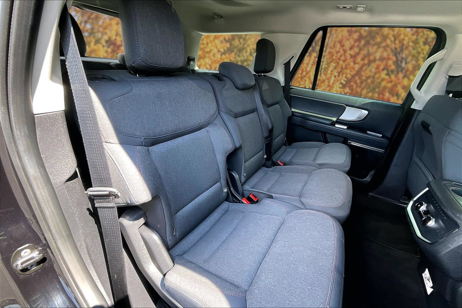 Certified 2025 Ford Expedition Active RWD image 30