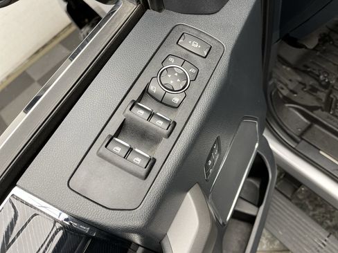 Used 2022 Ford F350 Platinum image 10