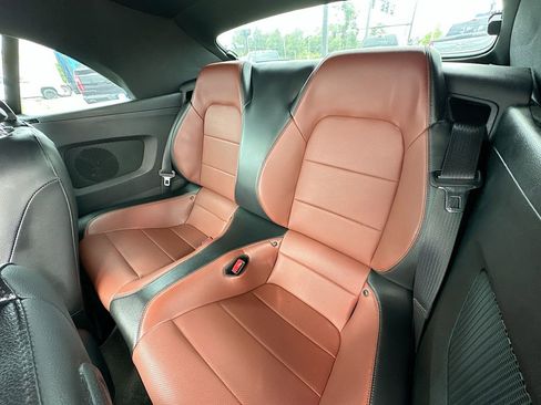 Used 2017 Ford Mustang GT Premium w/ Equipment Group 401A RWD image 16
