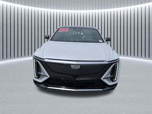 Certified 2024 Cadillac Lyriq Luxury AWD/4WD image 13