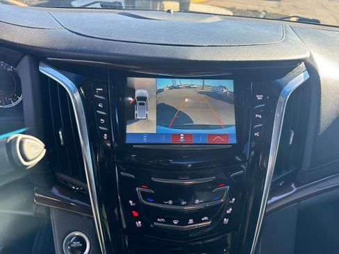 Used 2019 Cadillac Escalade 4WD image 58