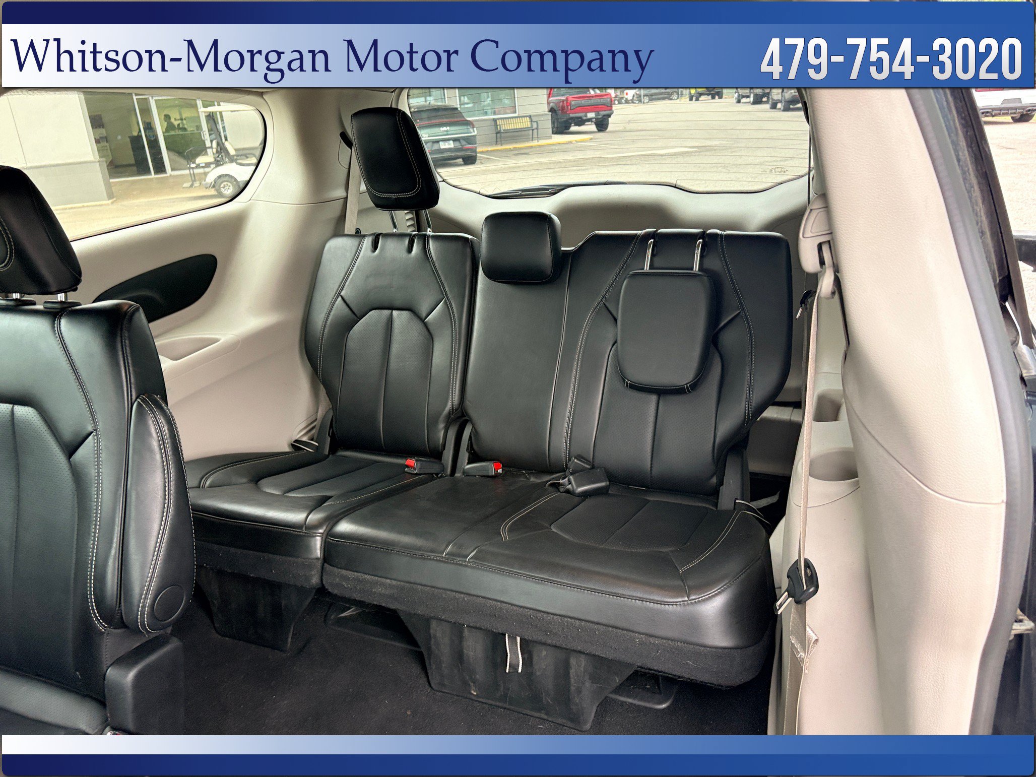 Used 2024 Chrysler Pacifica Touring-L FWD image 36