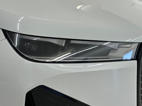Used 2024 BMW iX xDrive50 w/ Sport Package AWD/4WD image 11