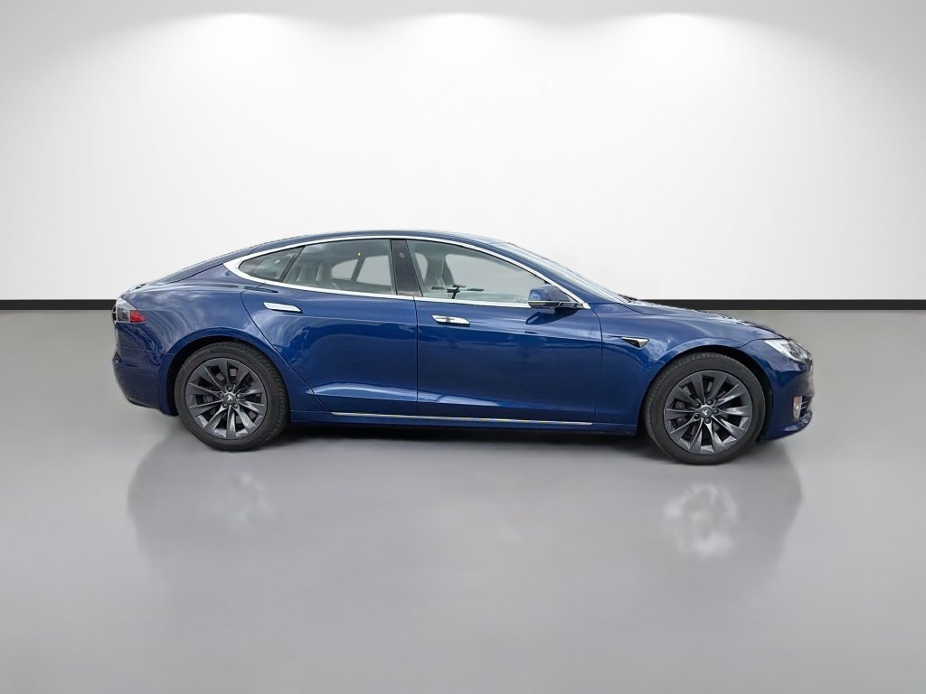 Used 2020 Tesla Model S Long Range AWD/4WD image 2