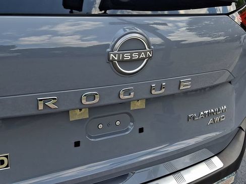 Used 2023 Nissan Rogue Platinum w/ Platinum Premium Package AWD/4WD image 32