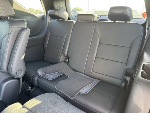New 2026 Chevrolet Traverse LT image 25