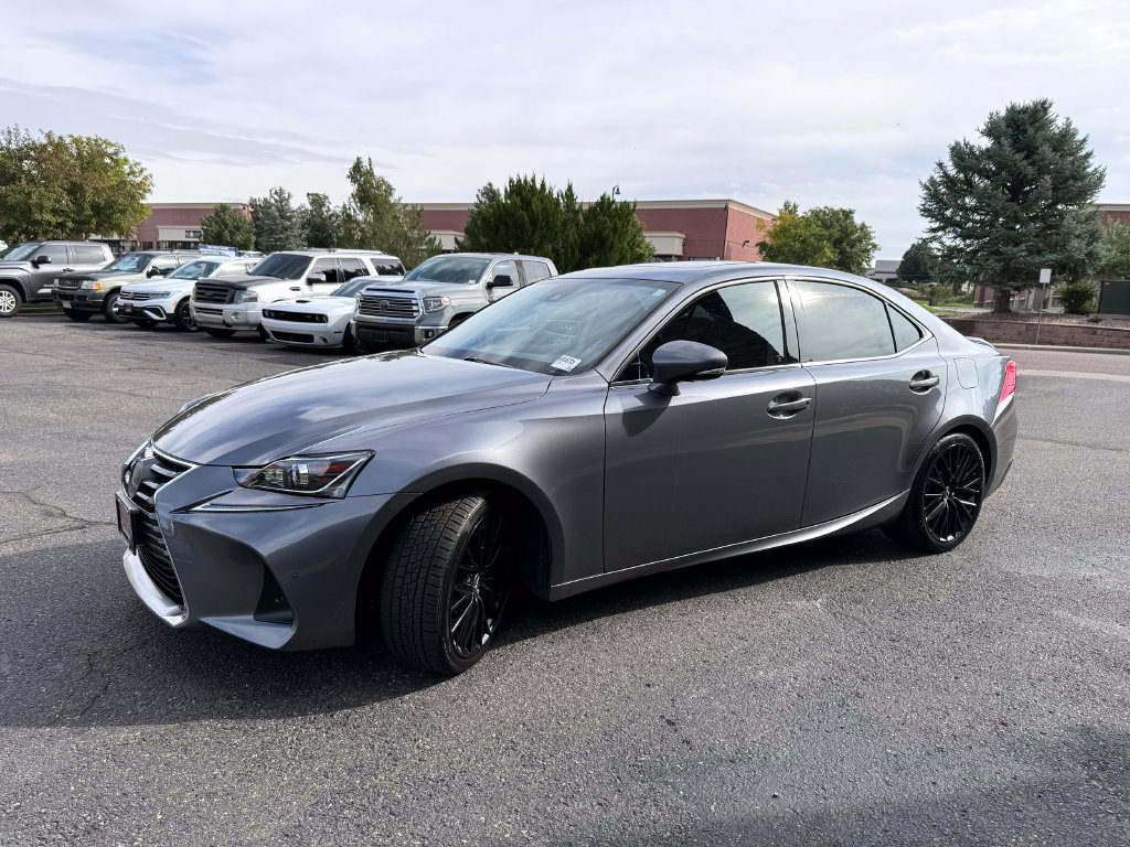 Used 2019 Lexus IS 300 AWD image 4