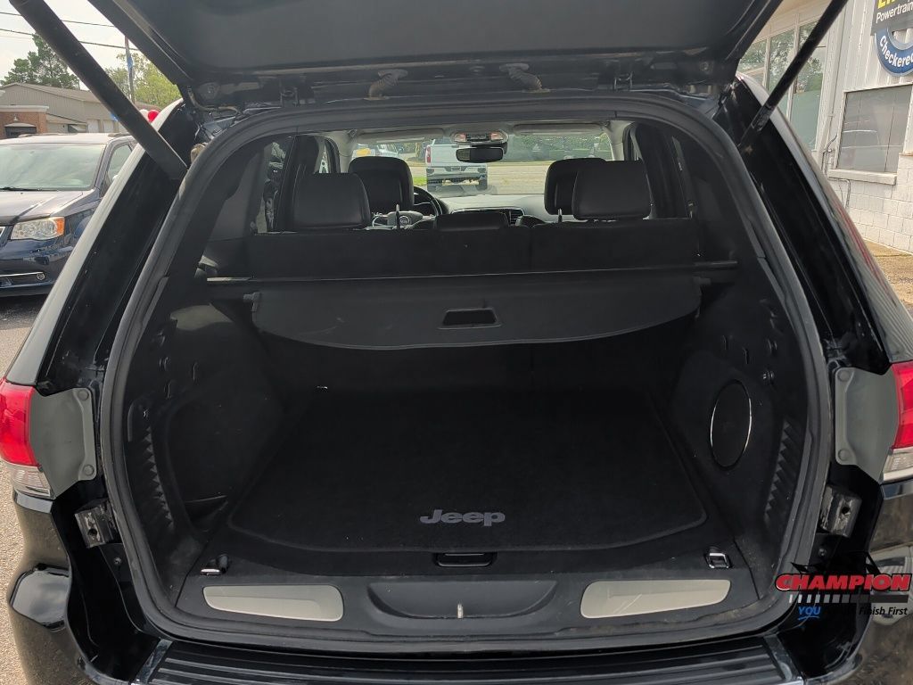 Used 2021 Jeep Grand Cherokee Summit AWD/4WD image 16