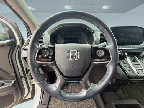 Used 2022 Honda Odyssey Touring image 16