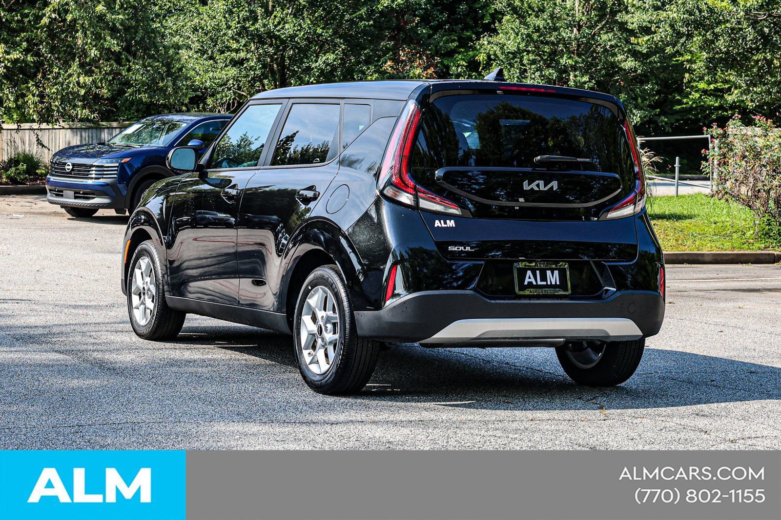 Used 2025 Kia Soul LX w/ LX Technology Package FWD image 8