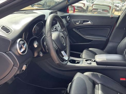 Used 2018 Mercedes-Benz CLA 250 image 2